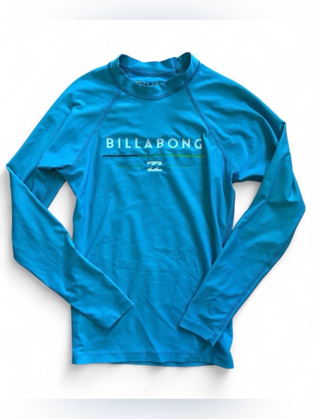 Billabong blue long sleeve rash guard
Kids size large 14